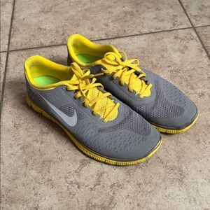 Gray and Yellow Nike Free 4.0 V2 size 13